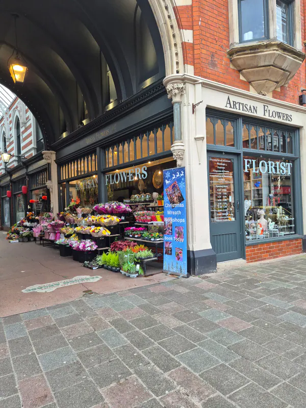 Artisan Flowers in Hull